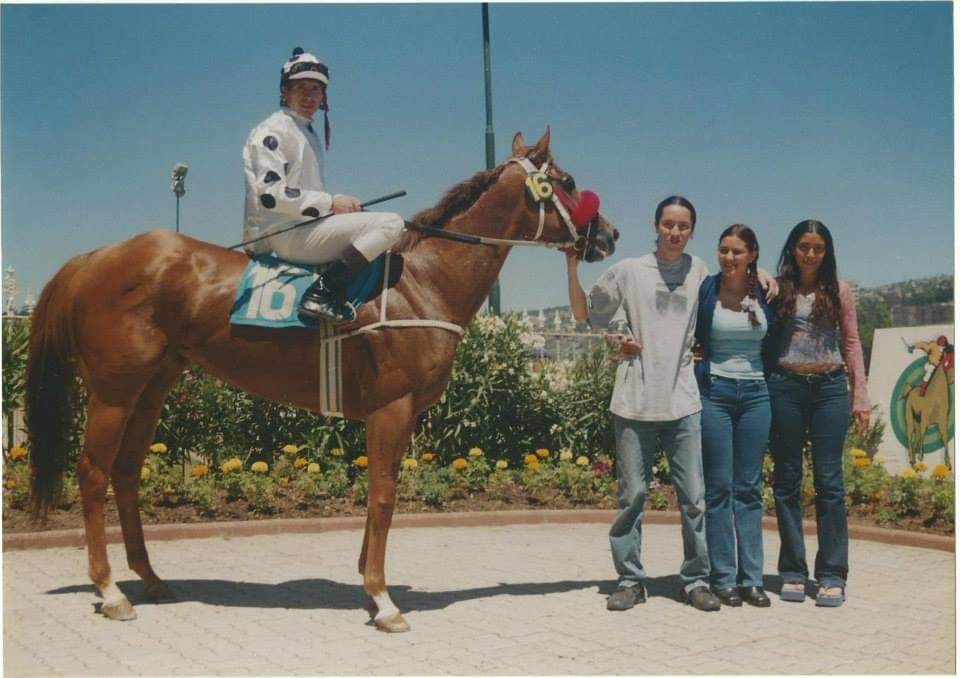 Israel Villagrán, el jinete que conquistó la pista y a la gente